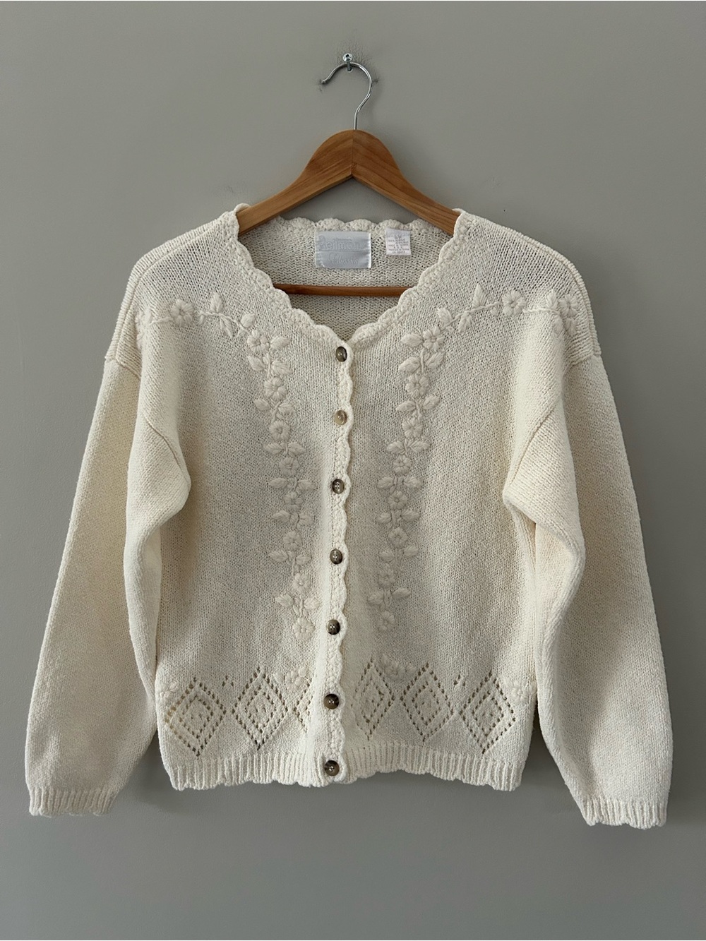 Vintage Reitmans Classic 90s Ivory Floral Embroidered Knit Cardigan - Picture 3 of 6